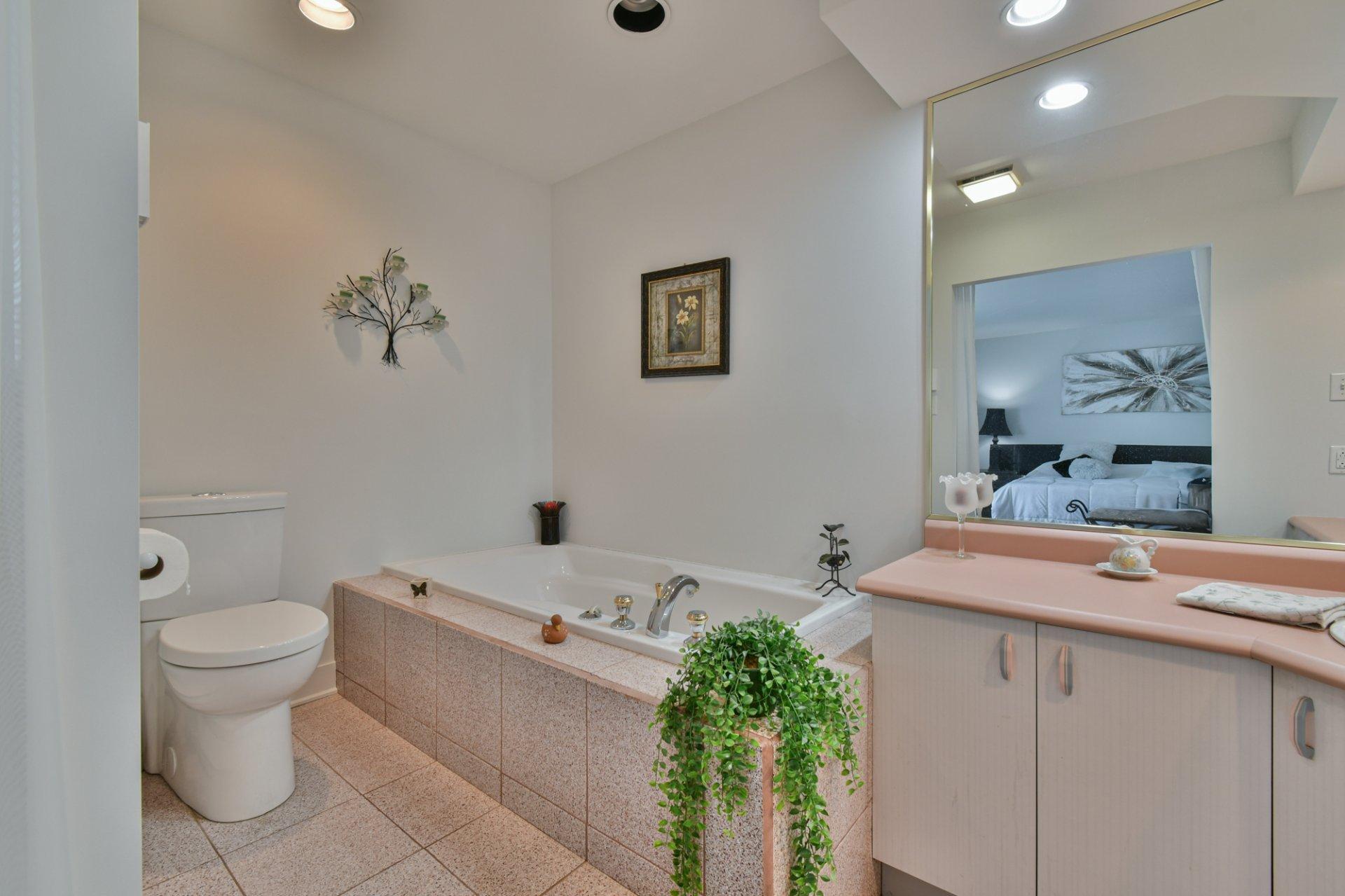 









526


Rue du Bois-de-Boulogne

,
Terrebonne (Terrebonne),




QC
J6Y1N6

