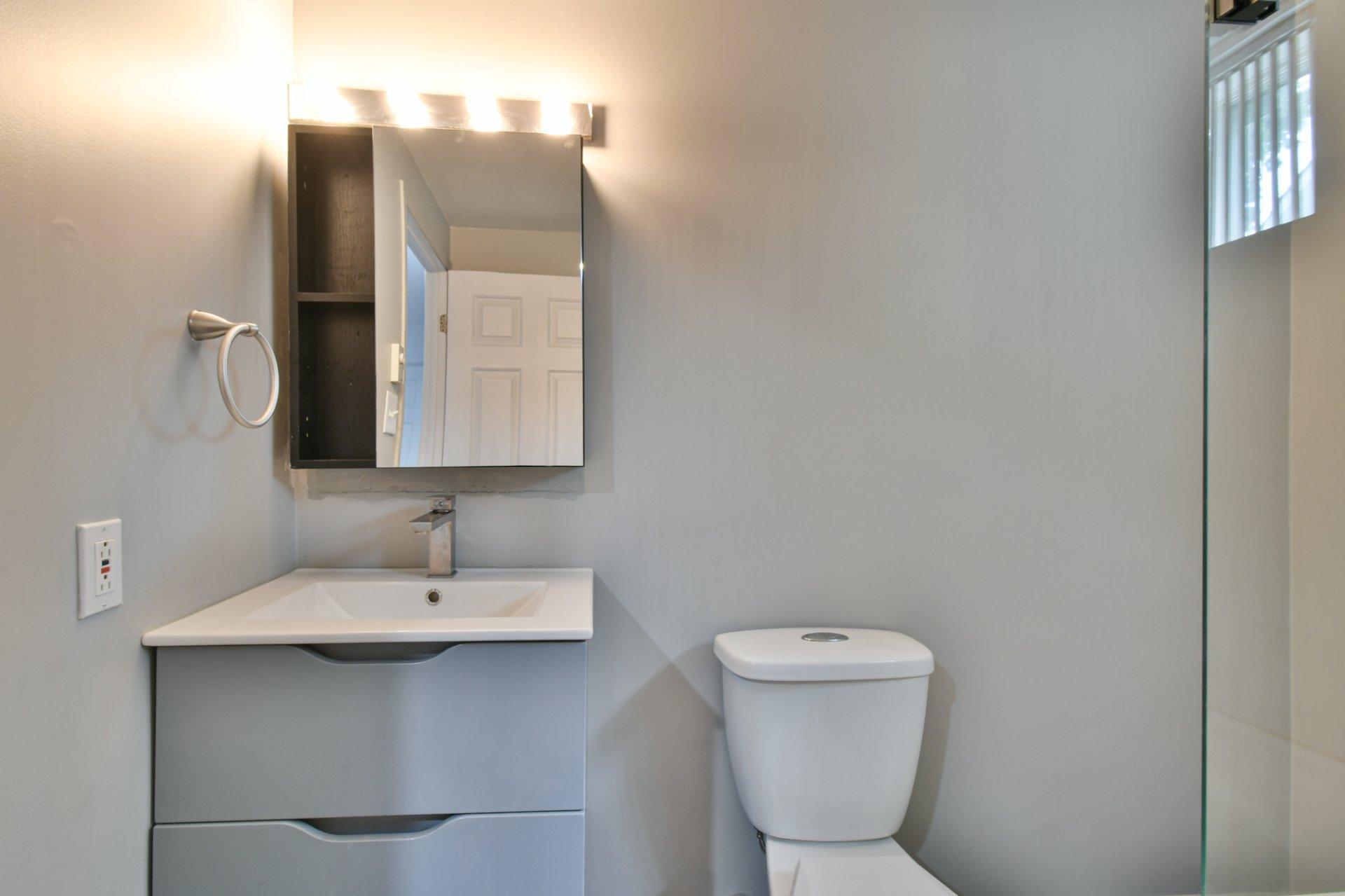 









526


Rue du Bois-de-Boulogne

,
Terrebonne (Terrebonne),




QC
J6Y1N6

