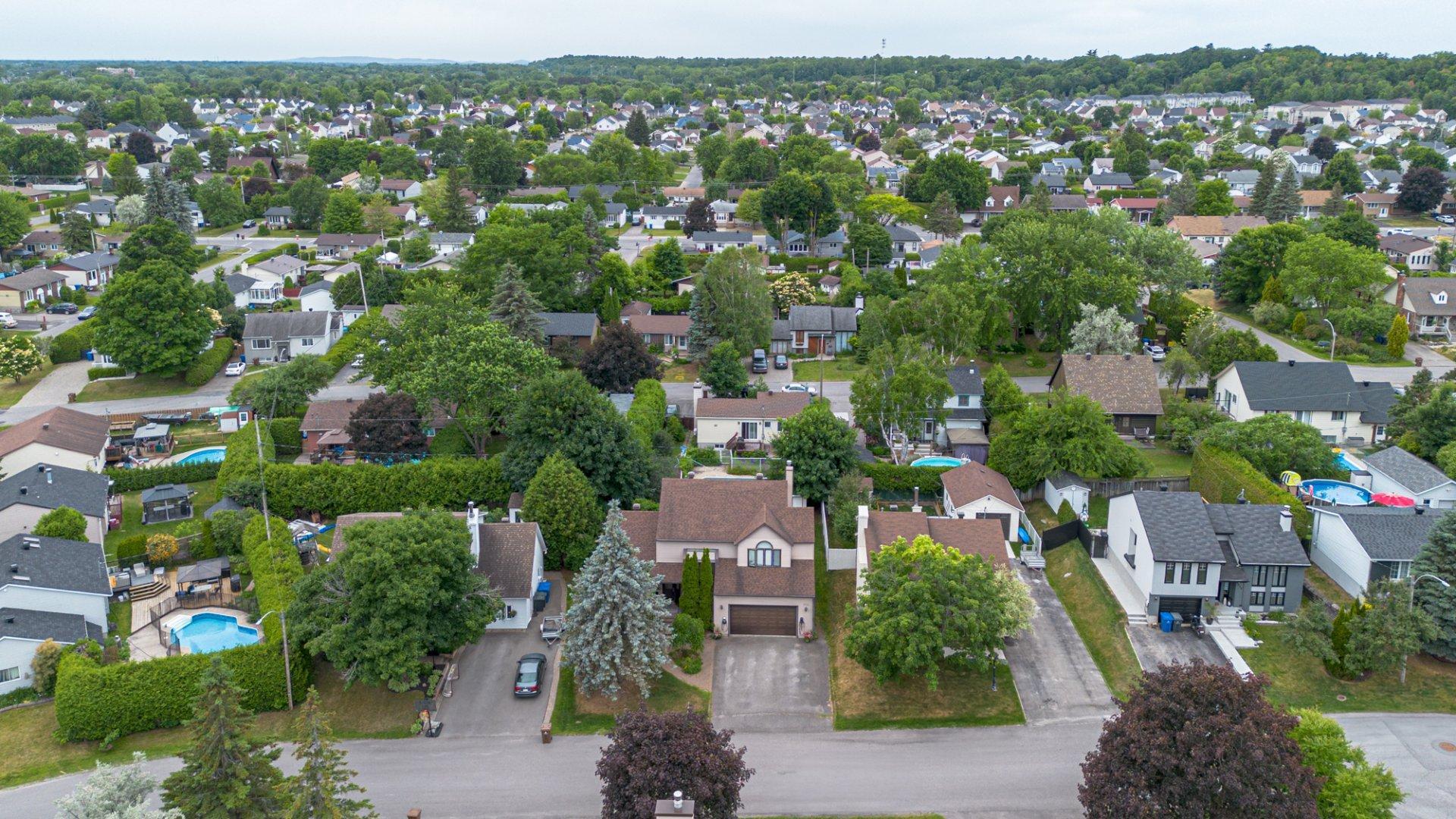 









526


Rue du Bois-de-Boulogne

,
Terrebonne (Terrebonne),




QC
J6Y1N6

