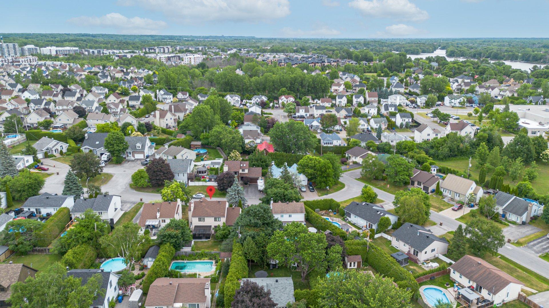 









526


Rue du Bois-de-Boulogne

,
Terrebonne (Terrebonne),




QC
J6Y1N6

