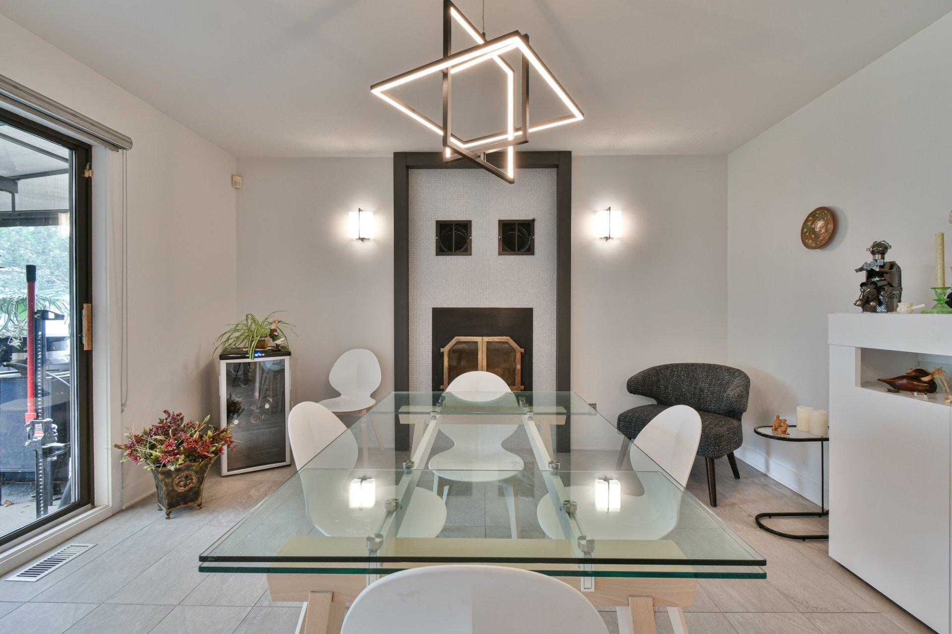 









526


Rue du Bois-de-Boulogne

,
Terrebonne (Terrebonne),




QC
J6Y1N6

