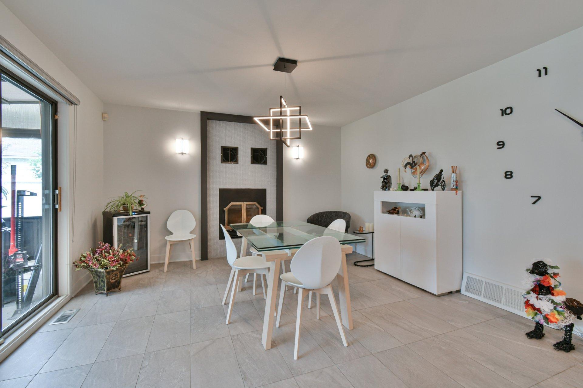 









526


Rue du Bois-de-Boulogne

,
Terrebonne (Terrebonne),




QC
J6Y1N6

