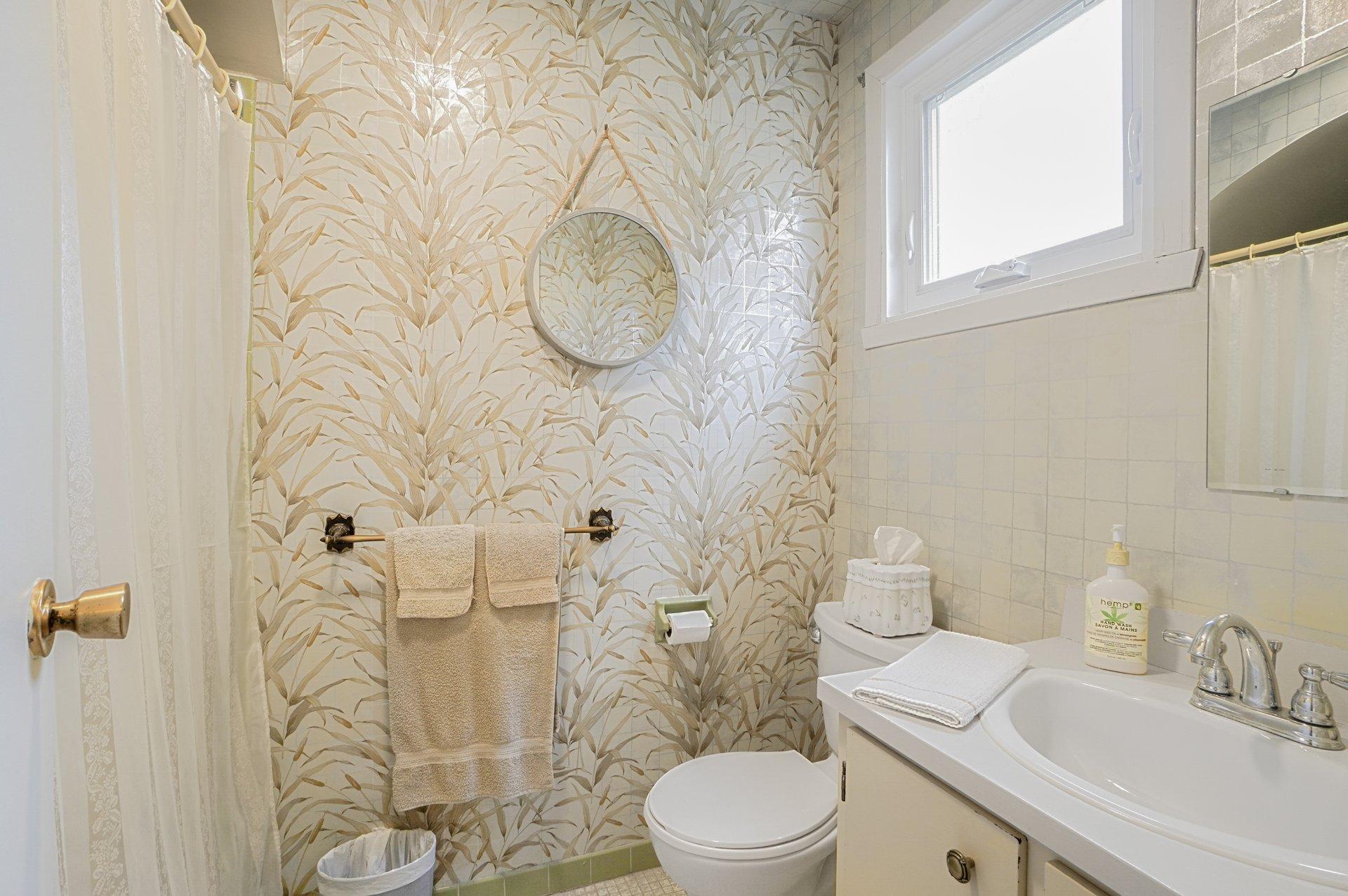 









17224


Boul. Brunswick

,
Kirkland,




QC
H9J1K9

