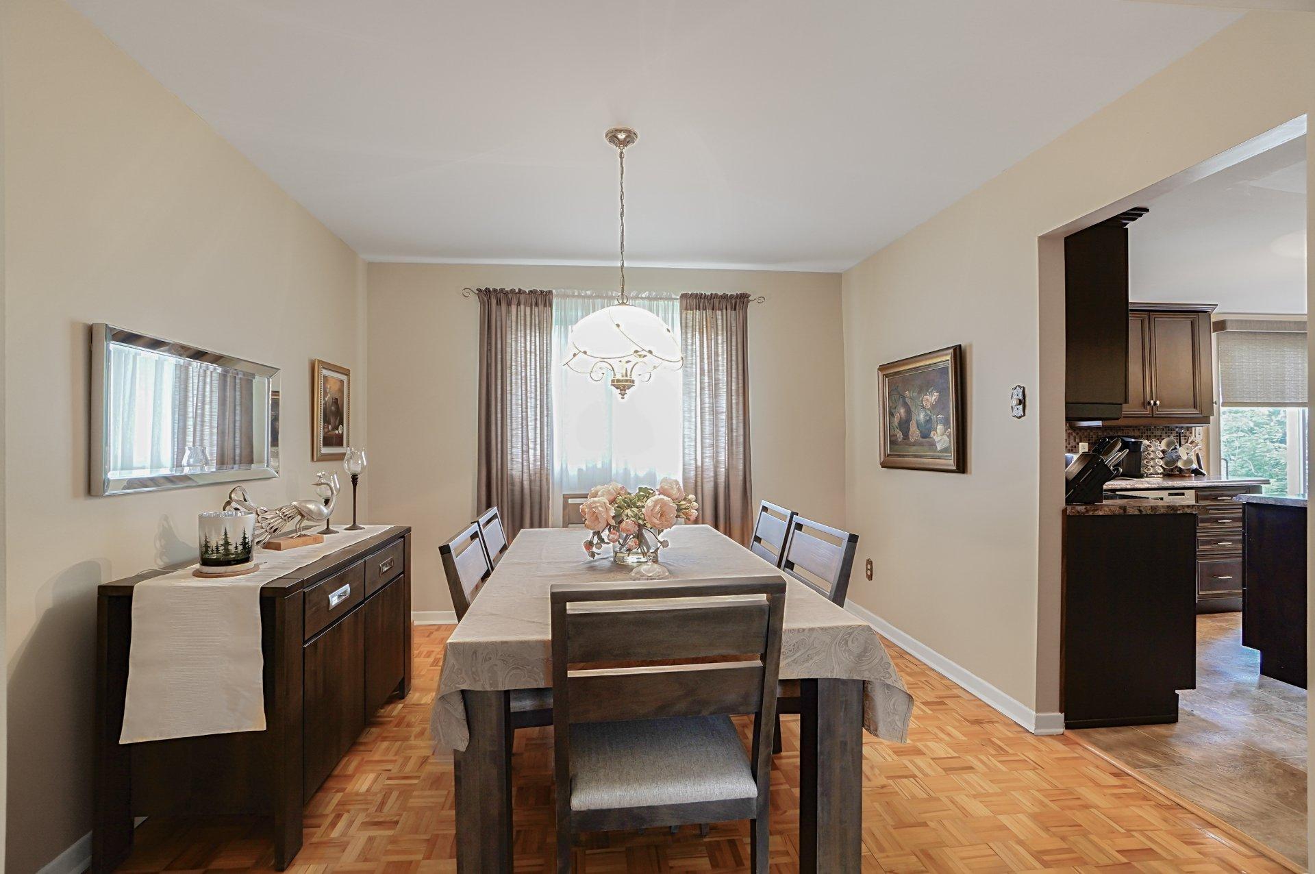 









17224


Boul. Brunswick

,
Kirkland,




QC
H9J1K9

