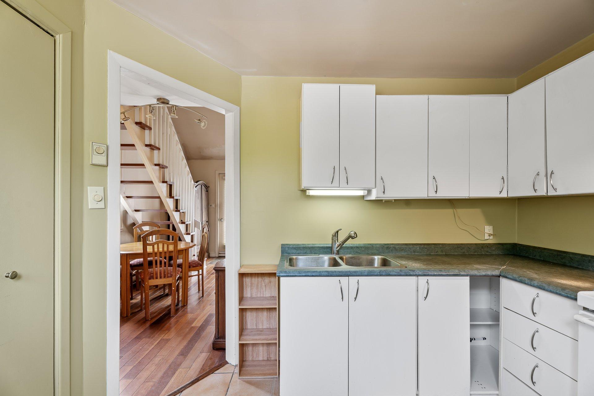 









248


Ch. du Mont-Loup-Garou

, 222,
Sainte-Adèle,




QC
J8B3C8

