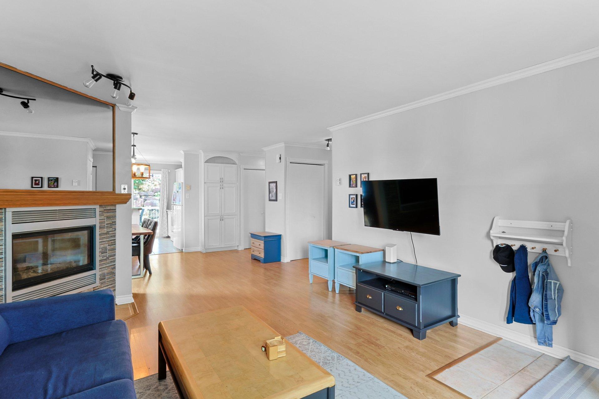 









142


Rue René-Émard

,
L'Île-Perrot,




QC
J7V8V7

