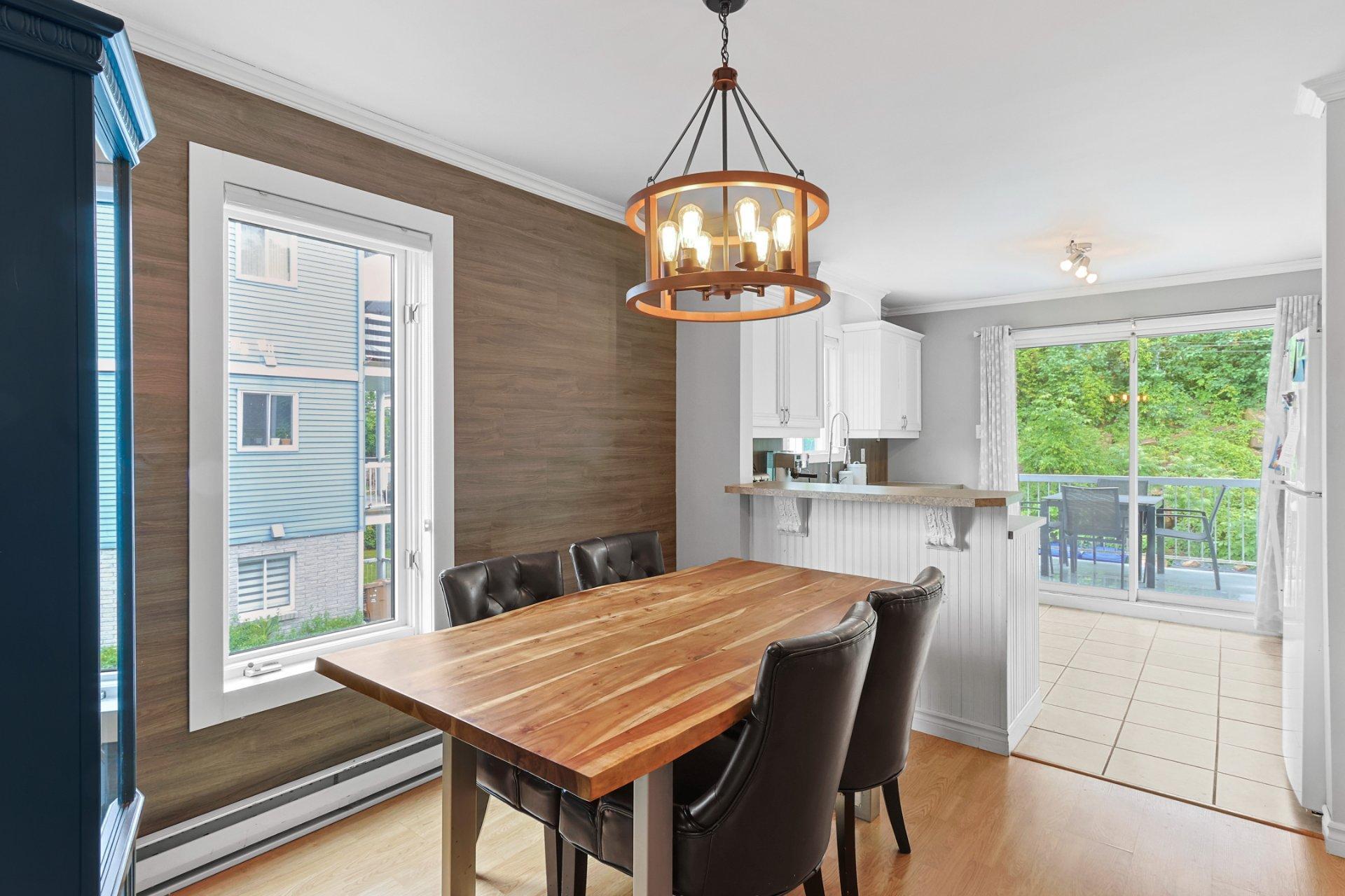 









142


Rue René-Émard

,
L'Île-Perrot,




QC
J7V8V7

