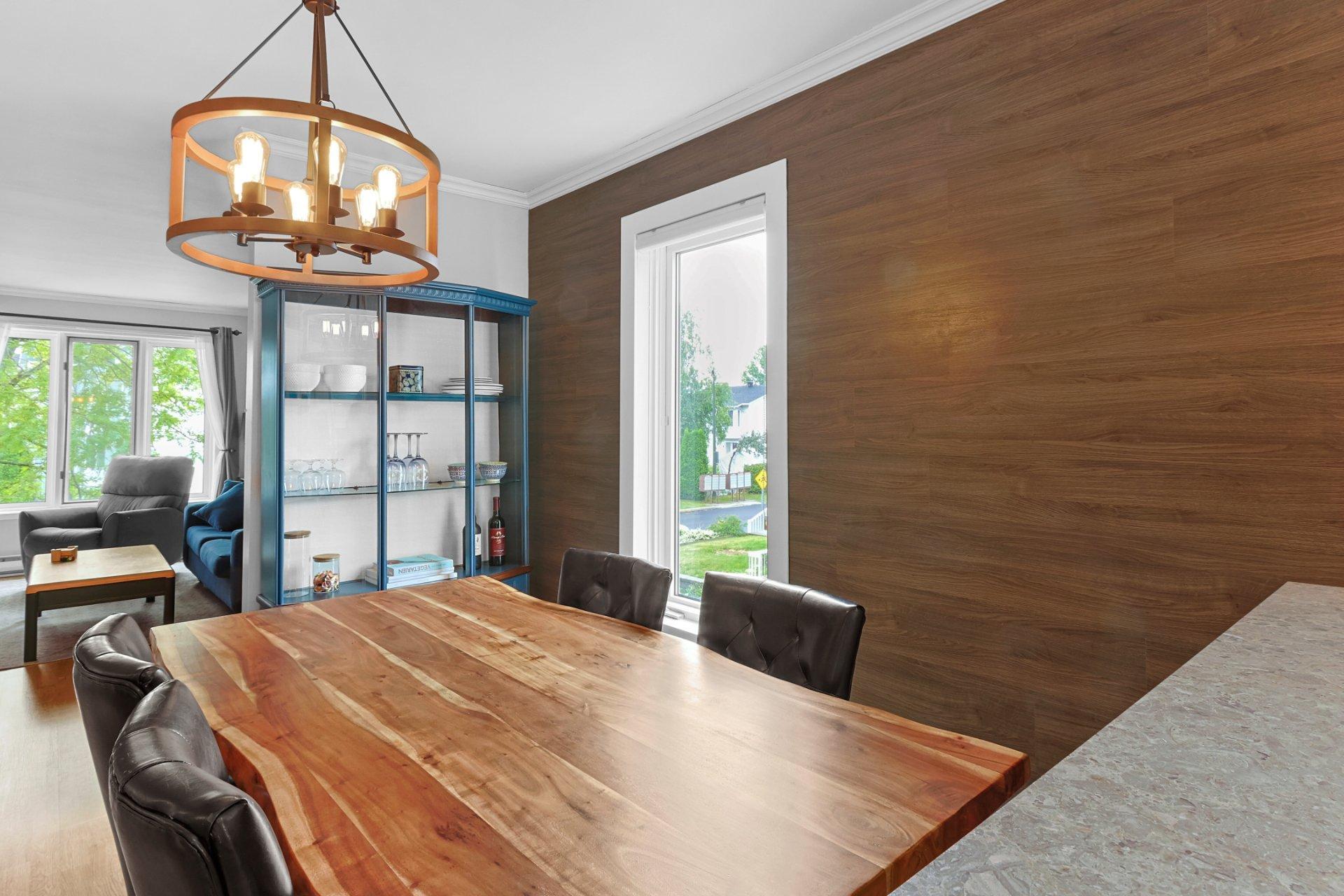 









142


Rue René-Émard

,
L'Île-Perrot,




QC
J7V8V7

