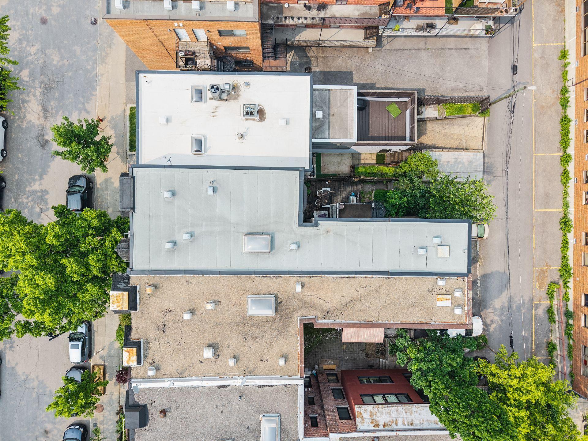 









2301


Rue du Souvenir

,
Montréal (Ville-Marie),




QC
H3H1S3

