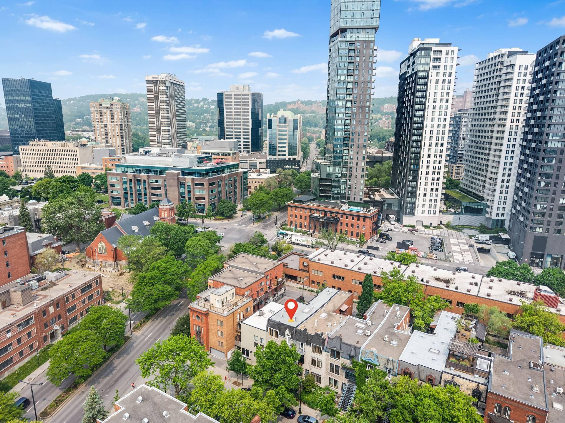 









2301


Rue du Souvenir

,
Montréal (Ville-Marie),




QC
H3H1S3

