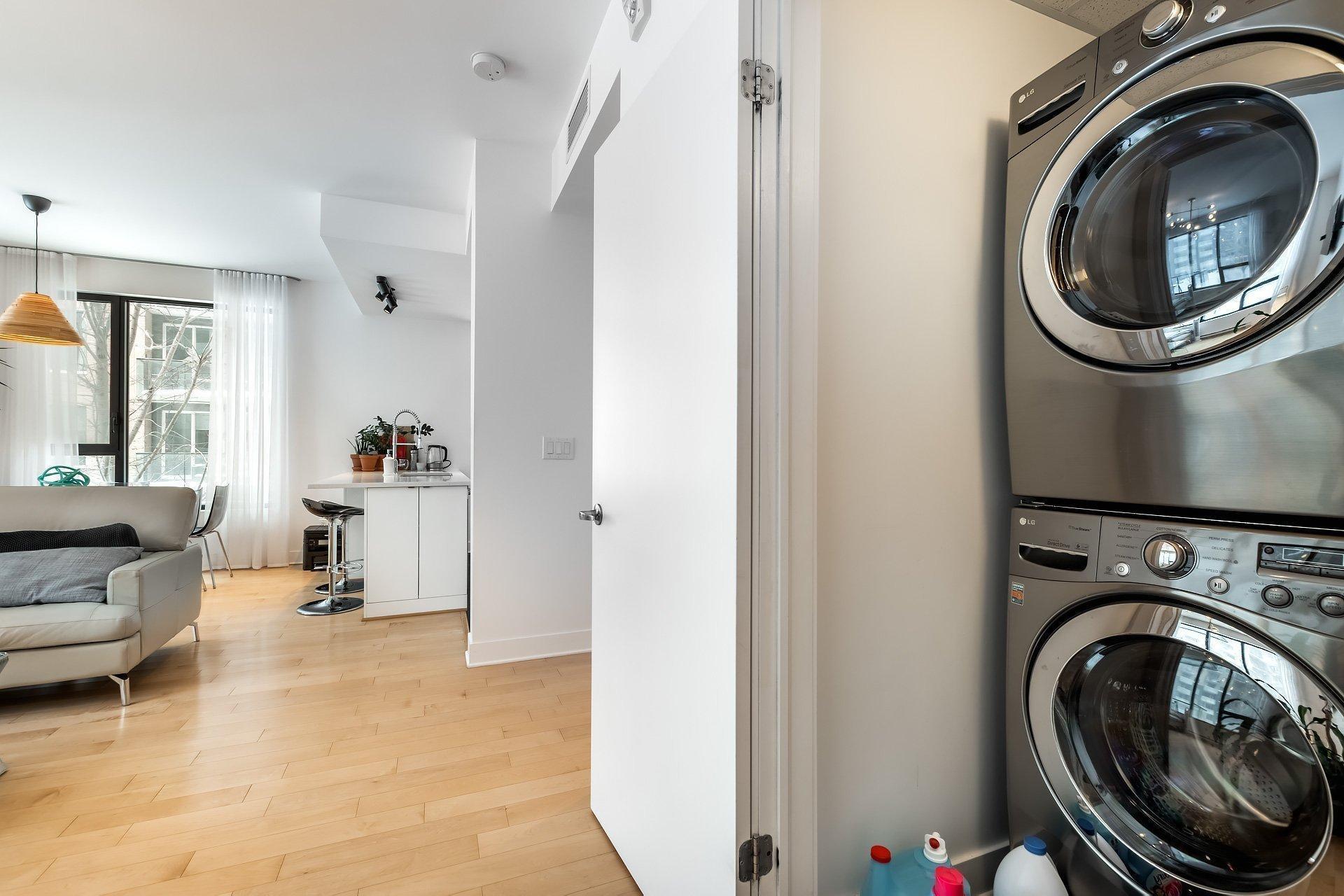 









7317


Av. Victoria

, 211,
Montréal (Côte-des-Neiges/Notre-Dame-de-Grâce),




QC
H4P0A3

