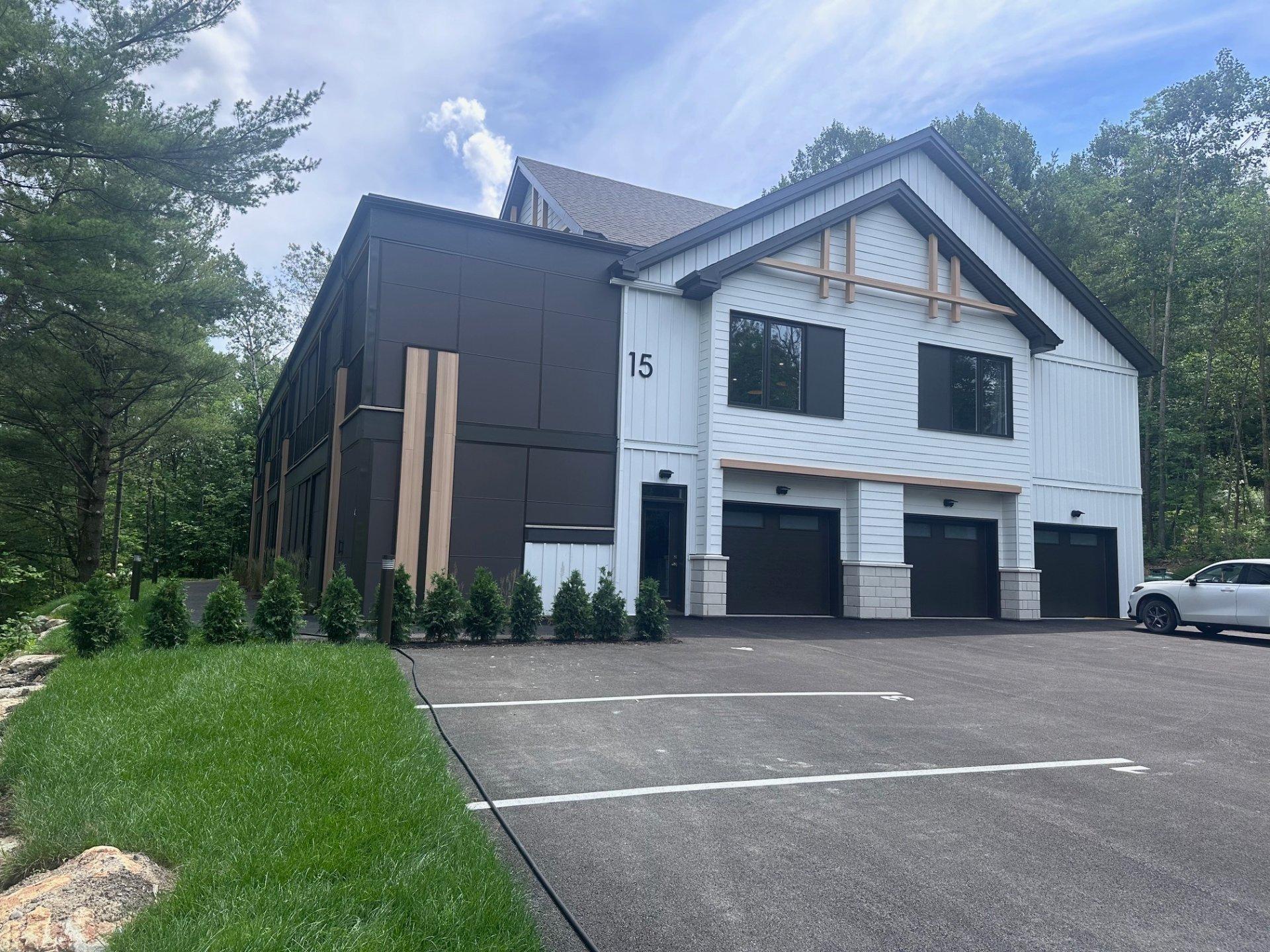 









15

 - 2


Rue de la Foulée

,
Orford,




QC
J1X6Z5

