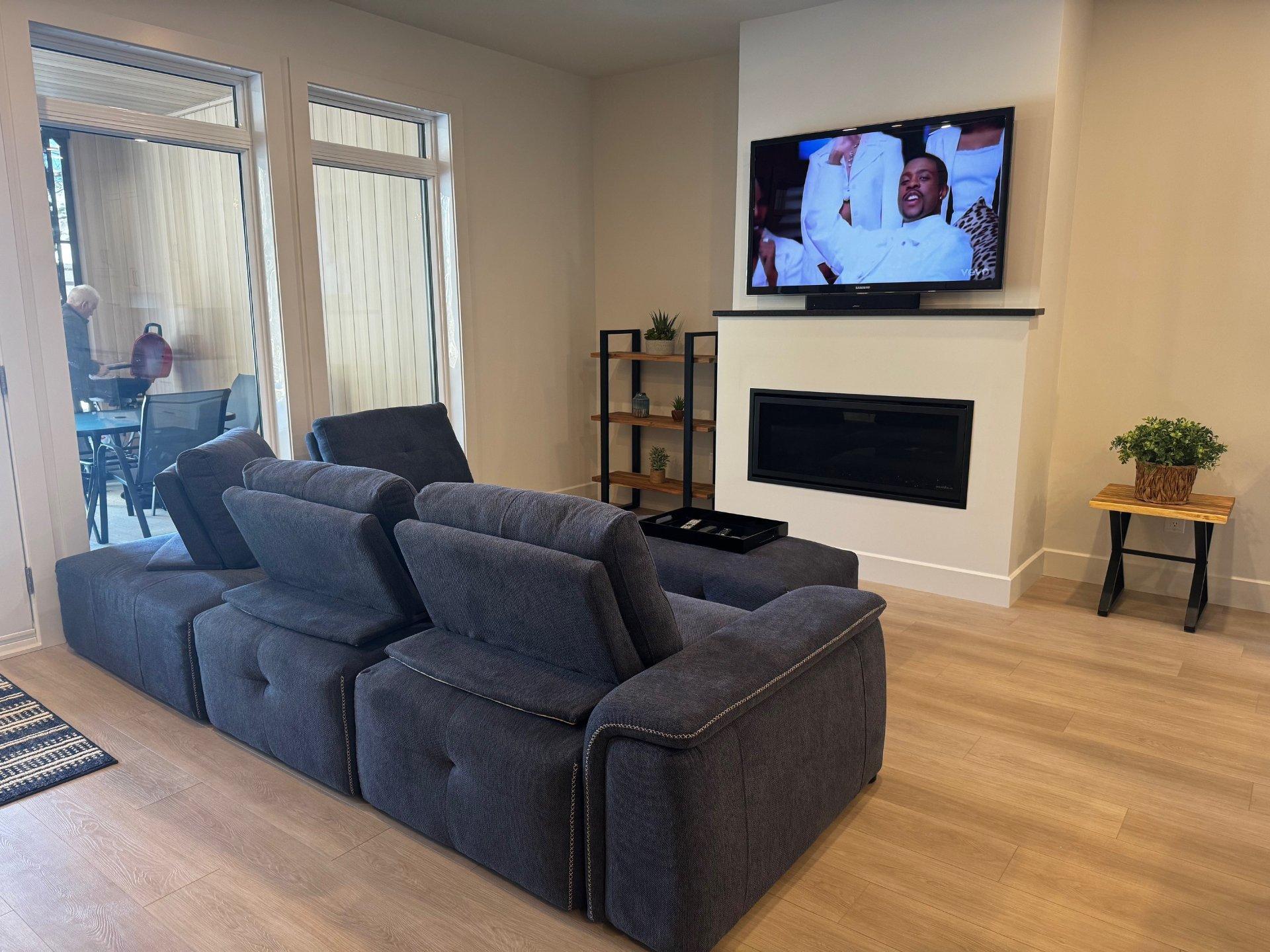 









15

 - 2


Rue de la Foulée

,
Orford,




QC
J1X6Z5

