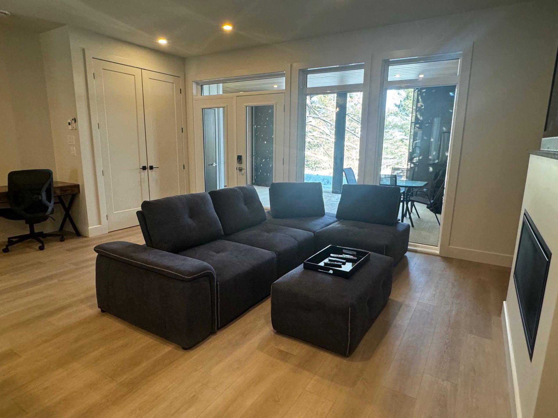 









15

 - 2


Rue de la Foulée

,
Orford,




QC
J1X6Z5

