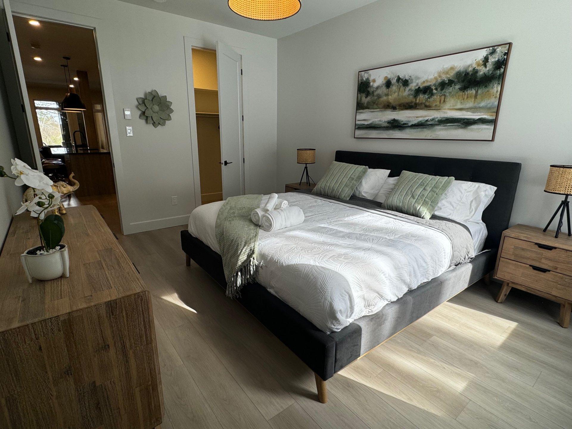 









15

 - 2


Rue de la Foulée

,
Orford,




QC
J1X6Z5

