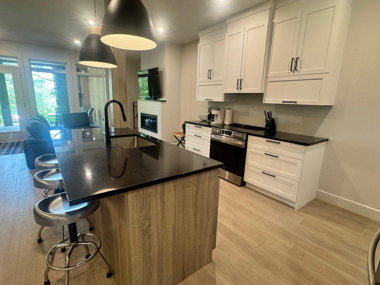 









15

 - 2


Rue de la Foulée

,
Orford,




QC
J1X6Z5

