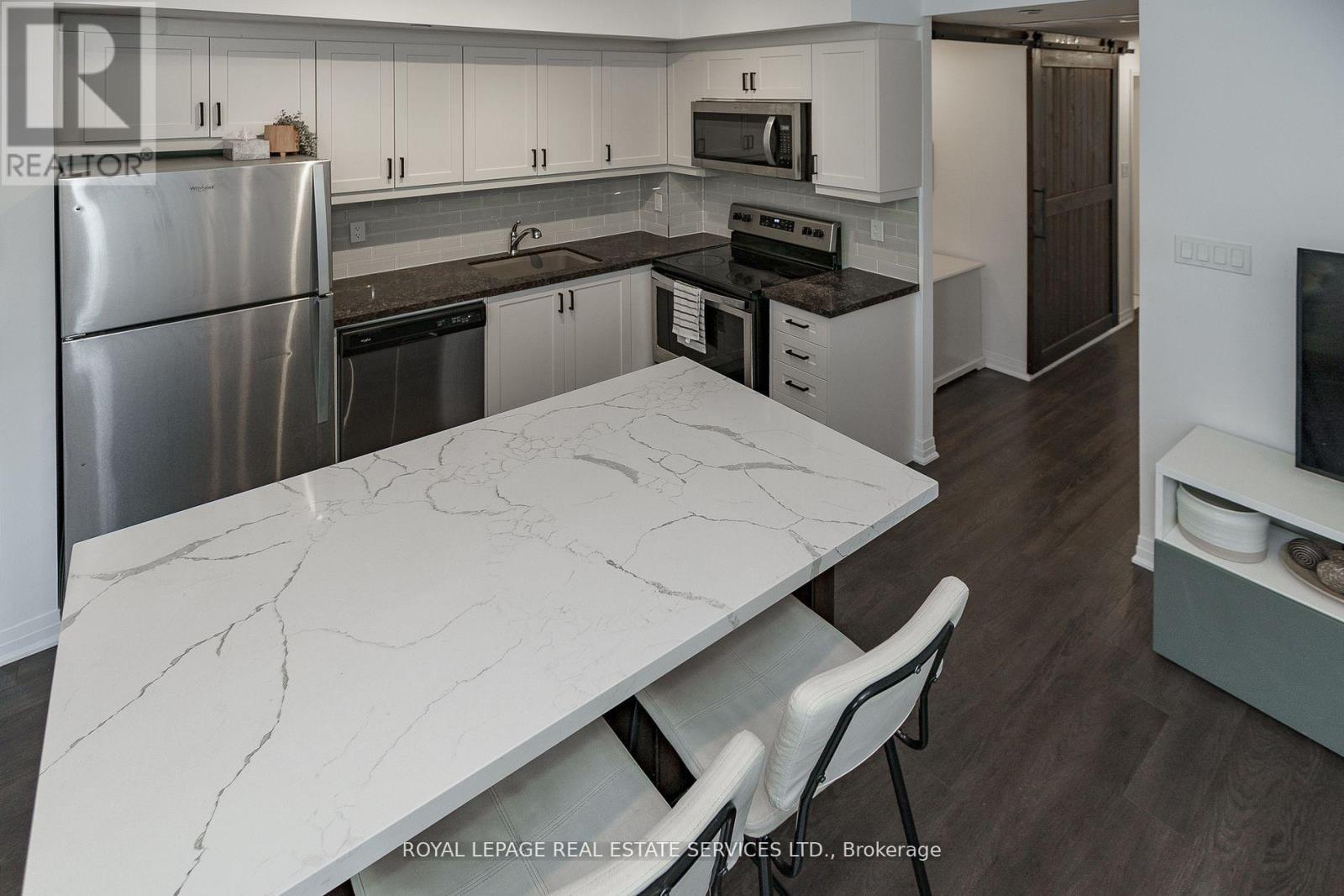 












13 - 650 ATWATER AVENUE

,
Mississauga,




Ontario
L5E3K2

