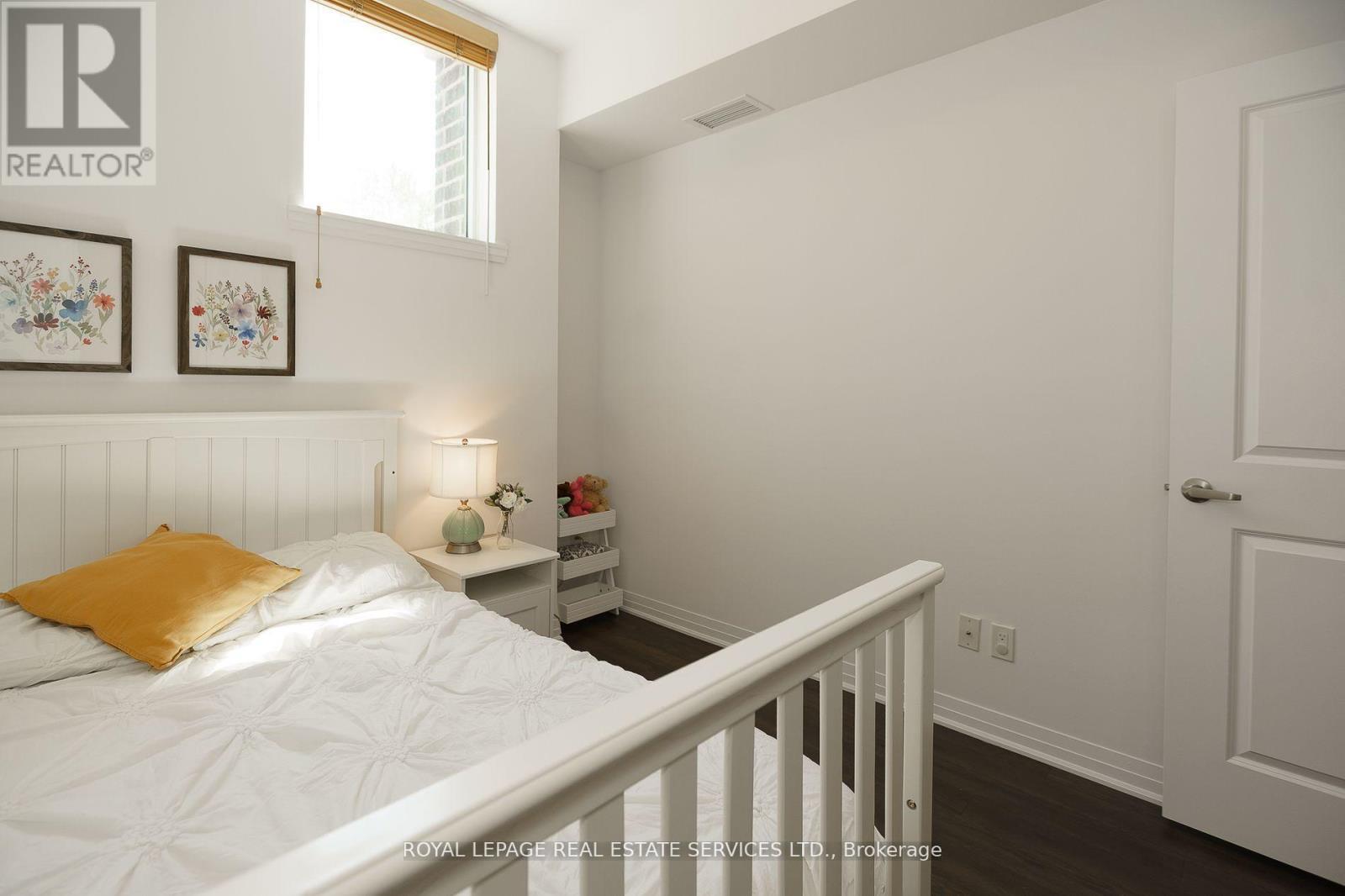 












13 - 650 ATWATER AVENUE

,
Mississauga,




Ontario
L5E3K2

