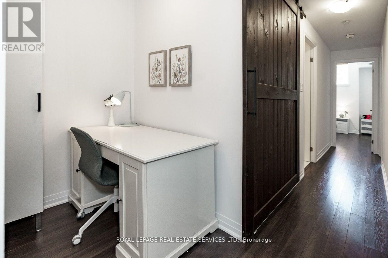 












13 - 650 ATWATER AVENUE

,
Mississauga,




Ontario
L5E3K2

