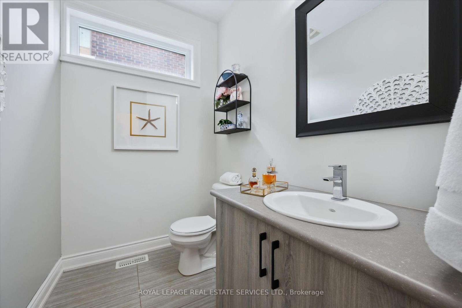 












65 PETERSON STREET

,
Blandford-Blenheim,




Ontario
N0J1G0

