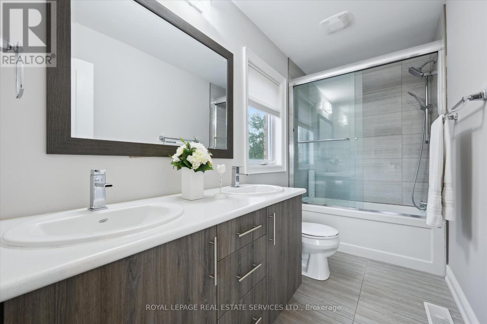 












65 PETERSON STREET

,
Blandford-Blenheim,




Ontario
N0J1G0

