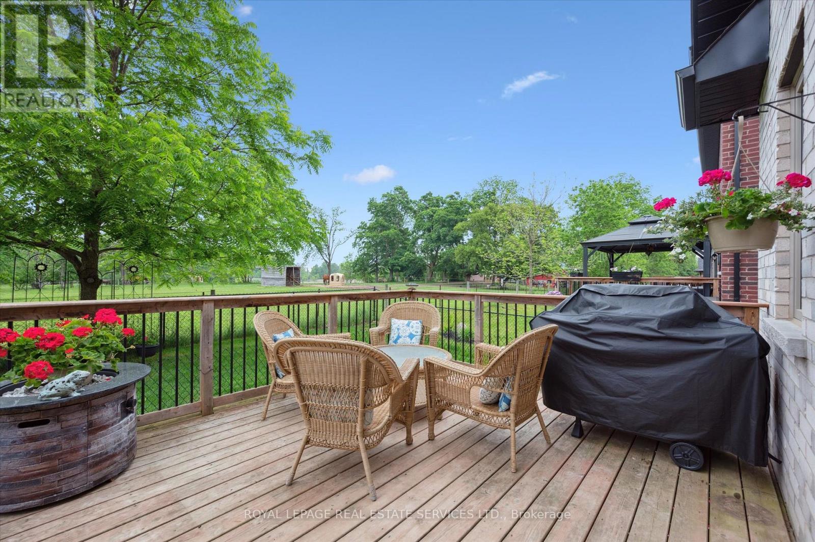 












65 PETERSON STREET

,
Blandford-Blenheim,




Ontario
N0J1G0

