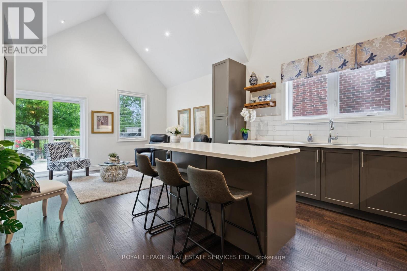 












65 PETERSON STREET

,
Blandford-Blenheim,




Ontario
N0J1G0

