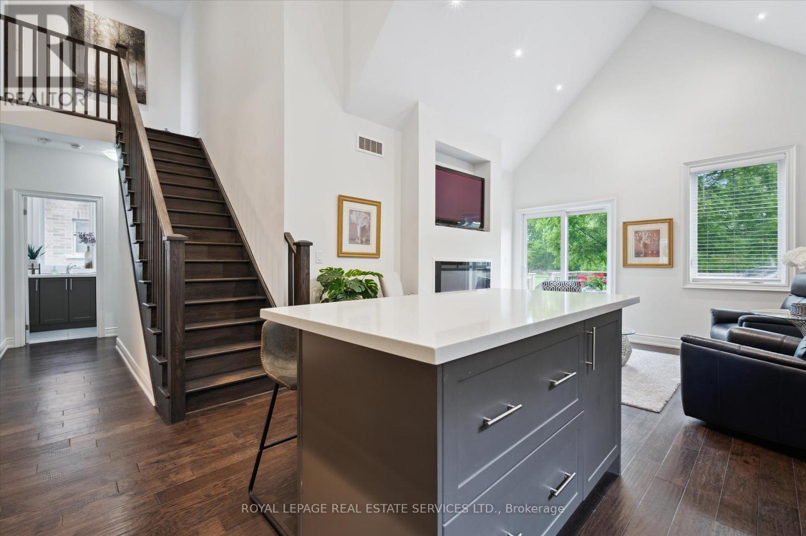 












65 PETERSON STREET

,
Blandford-Blenheim,




Ontario
N0J1G0

