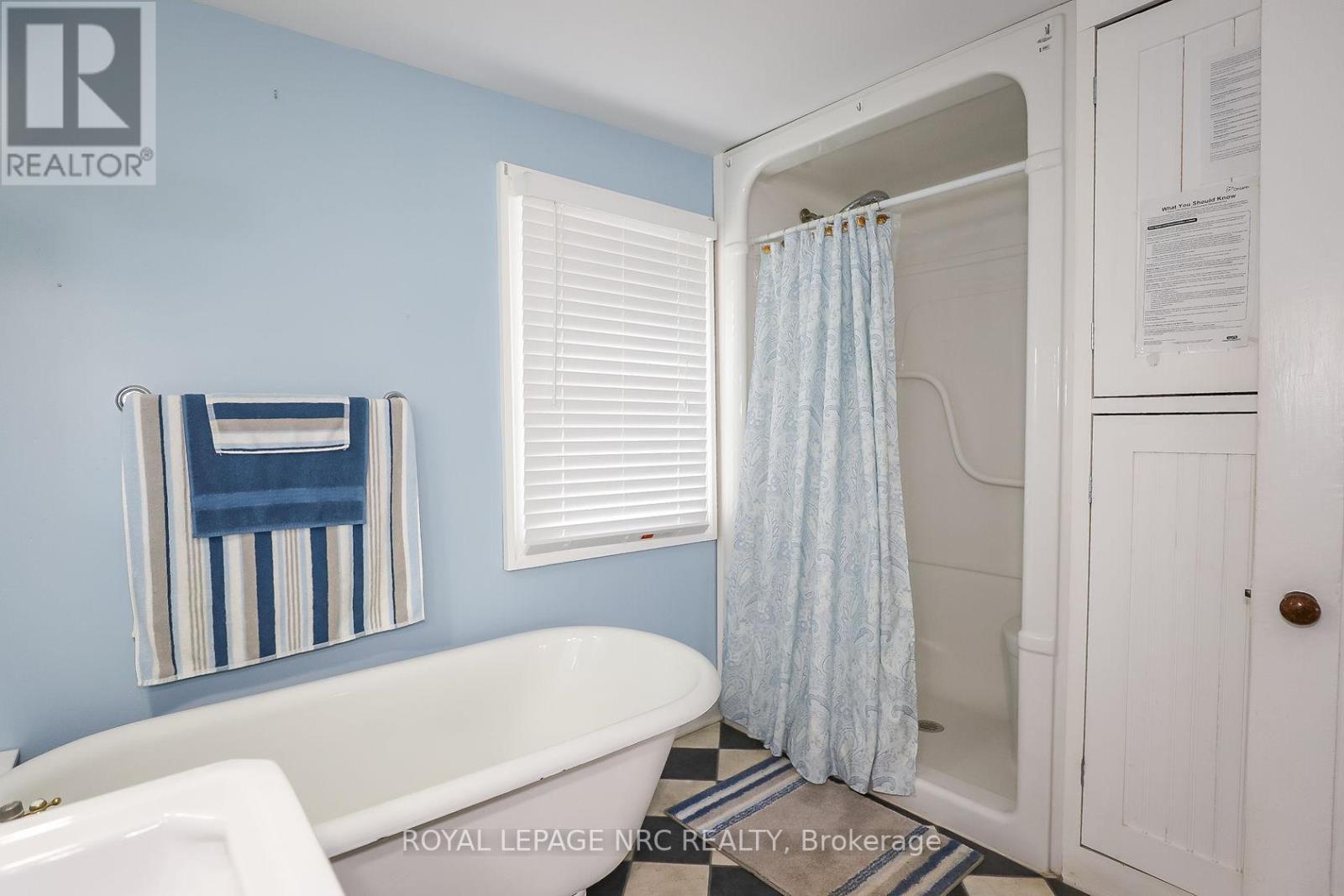












264 RIDGE ROAD N

,
Fort Erie (Ridgeway),




Ontario
L0S1N0

