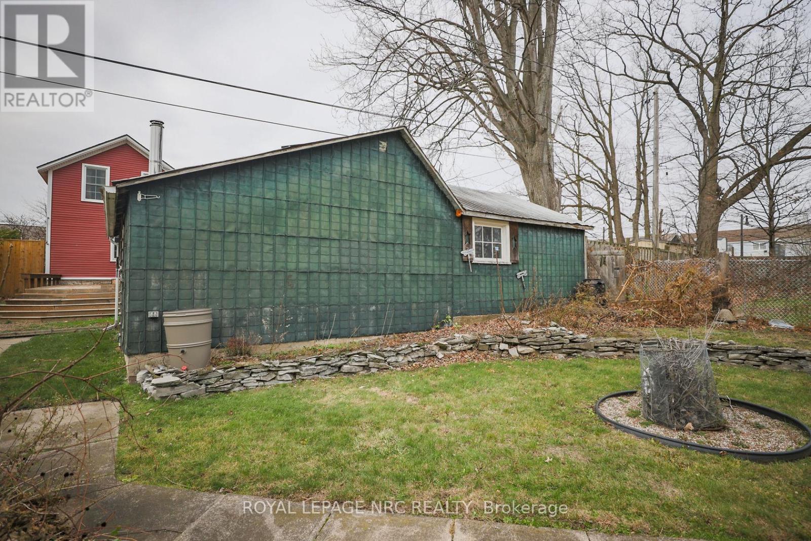 












264 RIDGE ROAD N

,
Fort Erie (Ridgeway),




Ontario
L0S1N0

