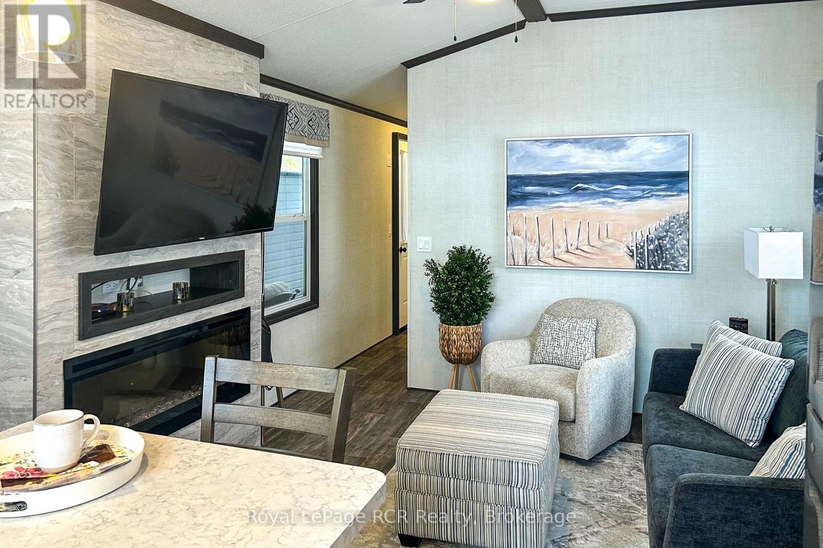












UNIT # 6 - 2905 BRUCE RD 13

,
South Bruce Peninsula,




Ontario
N0H2T0

