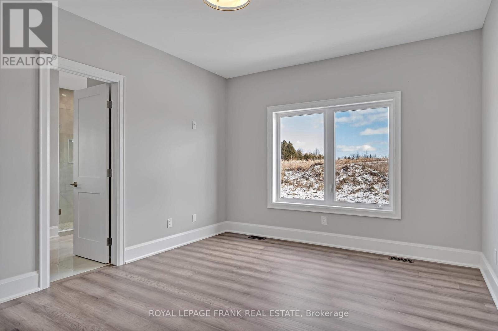 












7 NIPIGON STREET

,
Kawartha Lakes (Verulam),




Ontario
K0M1N0

