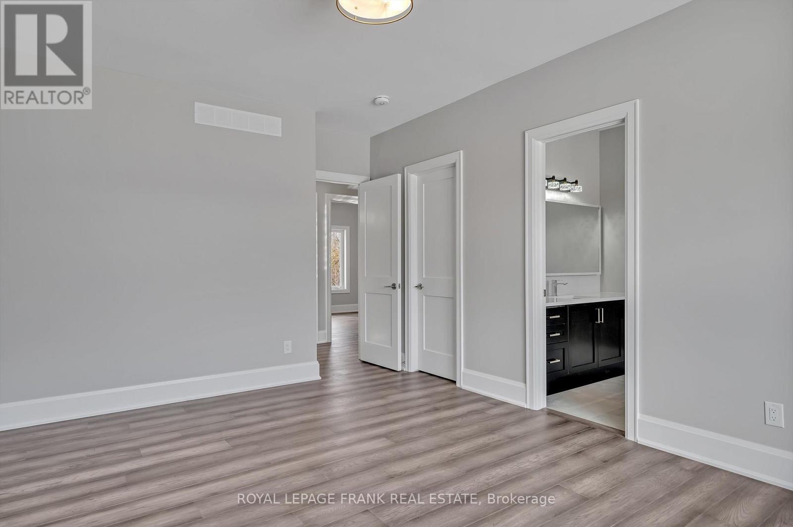 












7 NIPIGON STREET

,
Kawartha Lakes (Verulam),




Ontario
K0M1N0

