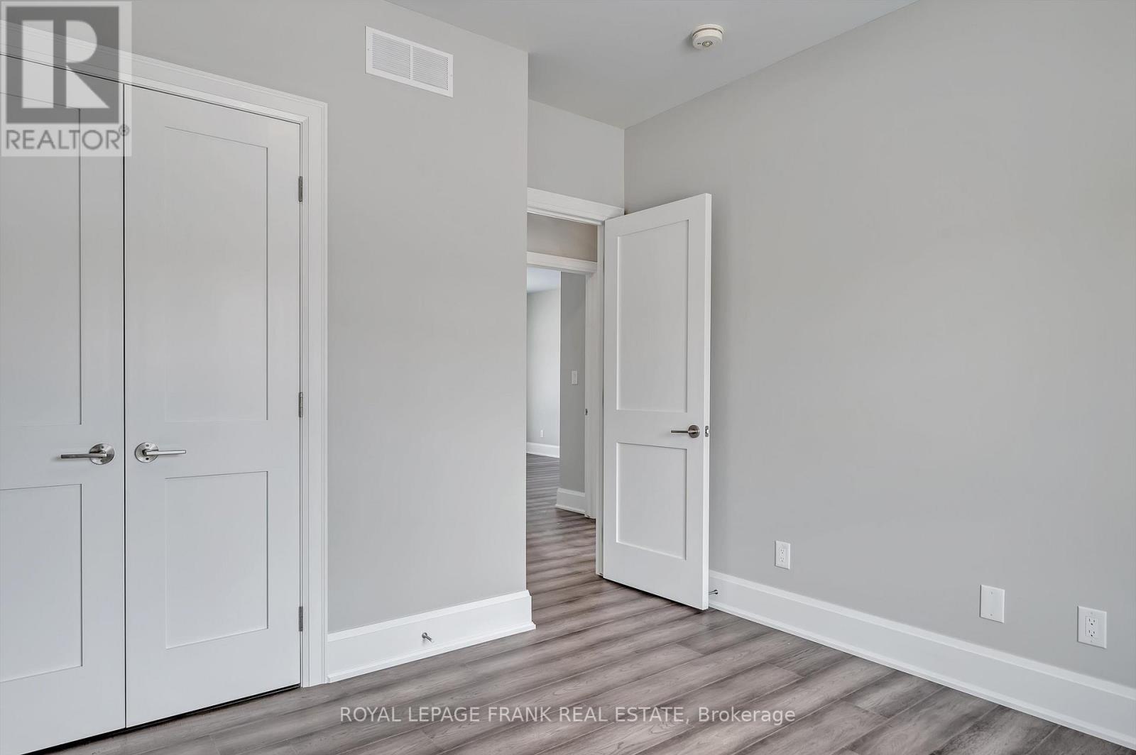 












7 NIPIGON STREET

,
Kawartha Lakes (Verulam),




Ontario
K0M1N0

