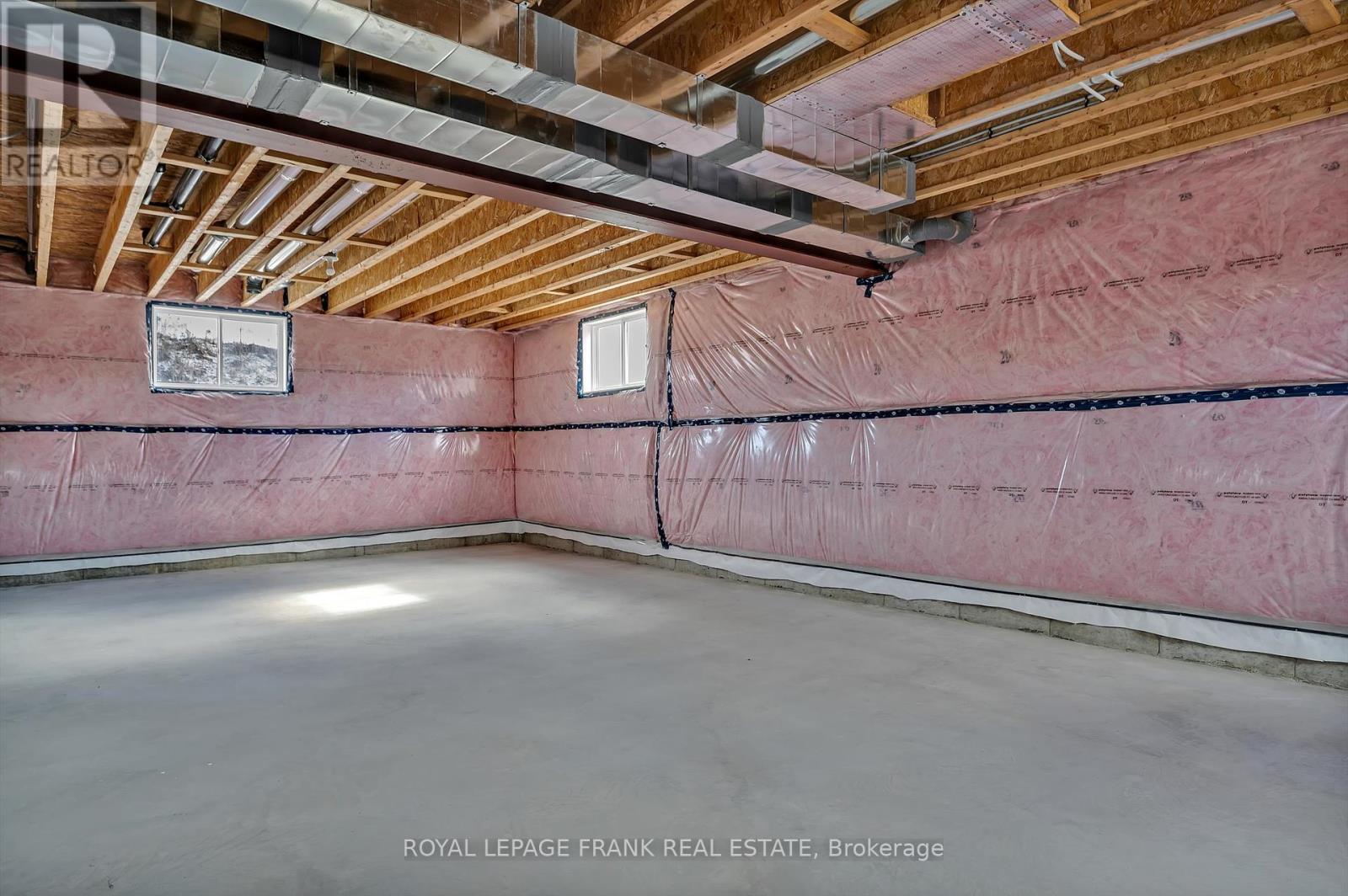 












7 NIPIGON STREET

,
Kawartha Lakes (Verulam),




Ontario
K0M1N0

