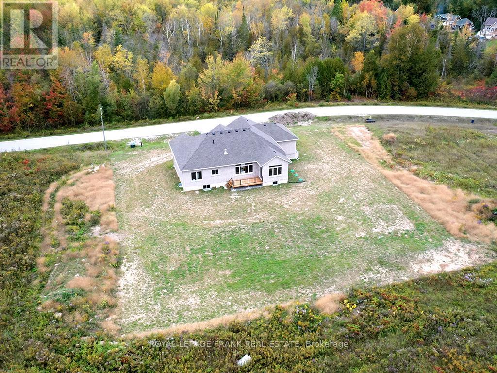 












7 NIPIGON STREET

,
Kawartha Lakes (Verulam),




Ontario
K0M1N0

