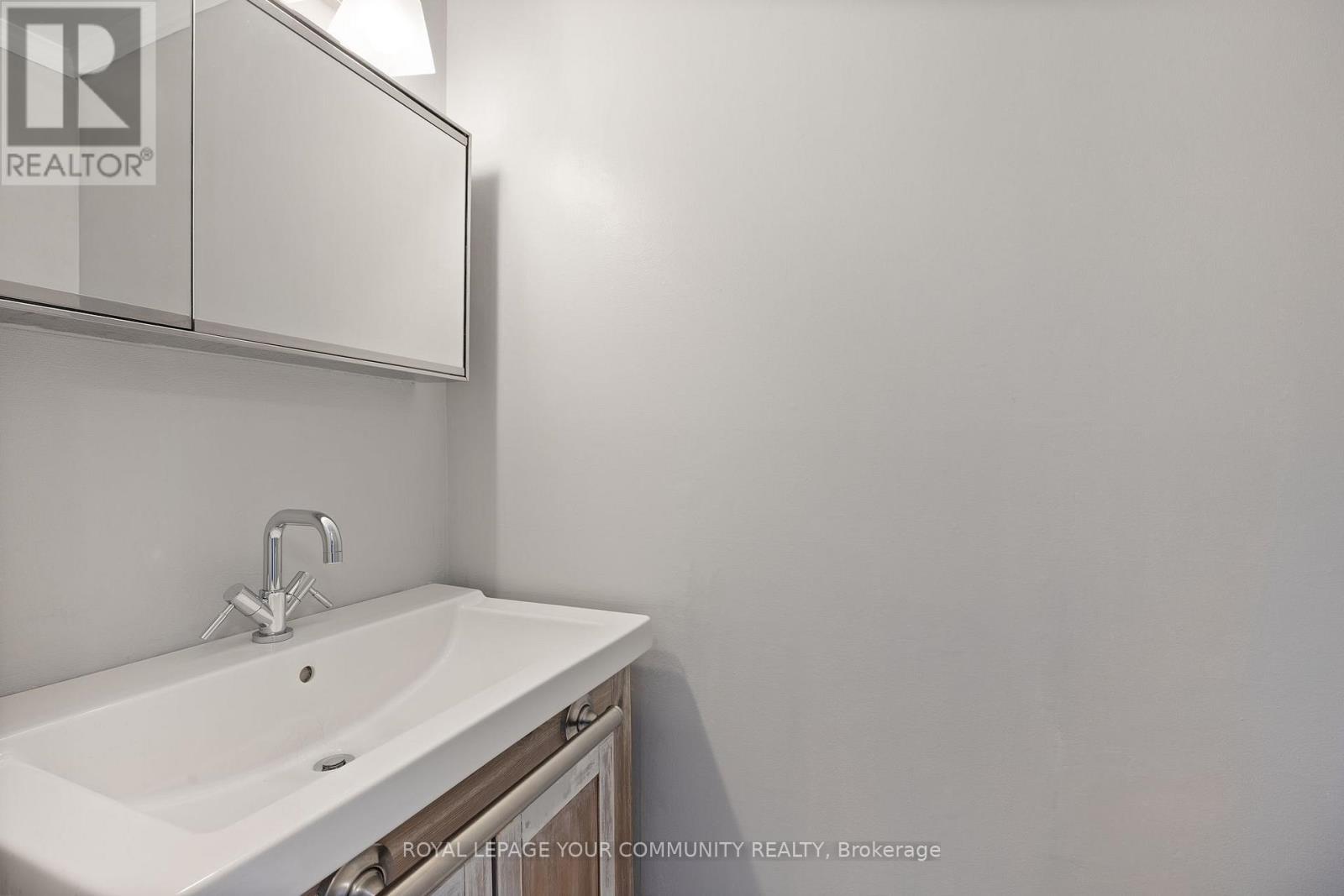 












39 - 1020 CENTRAL PARK DRIVE

,
Brampton,




Ontario
L6S3J5

