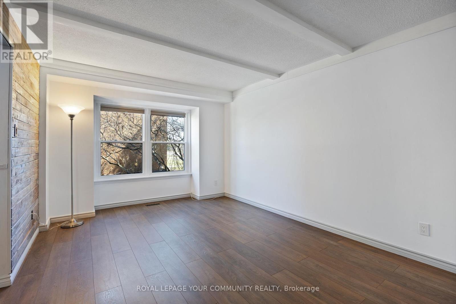 












39 - 1020 CENTRAL PARK DRIVE

,
Brampton,




Ontario
L6S3J5


