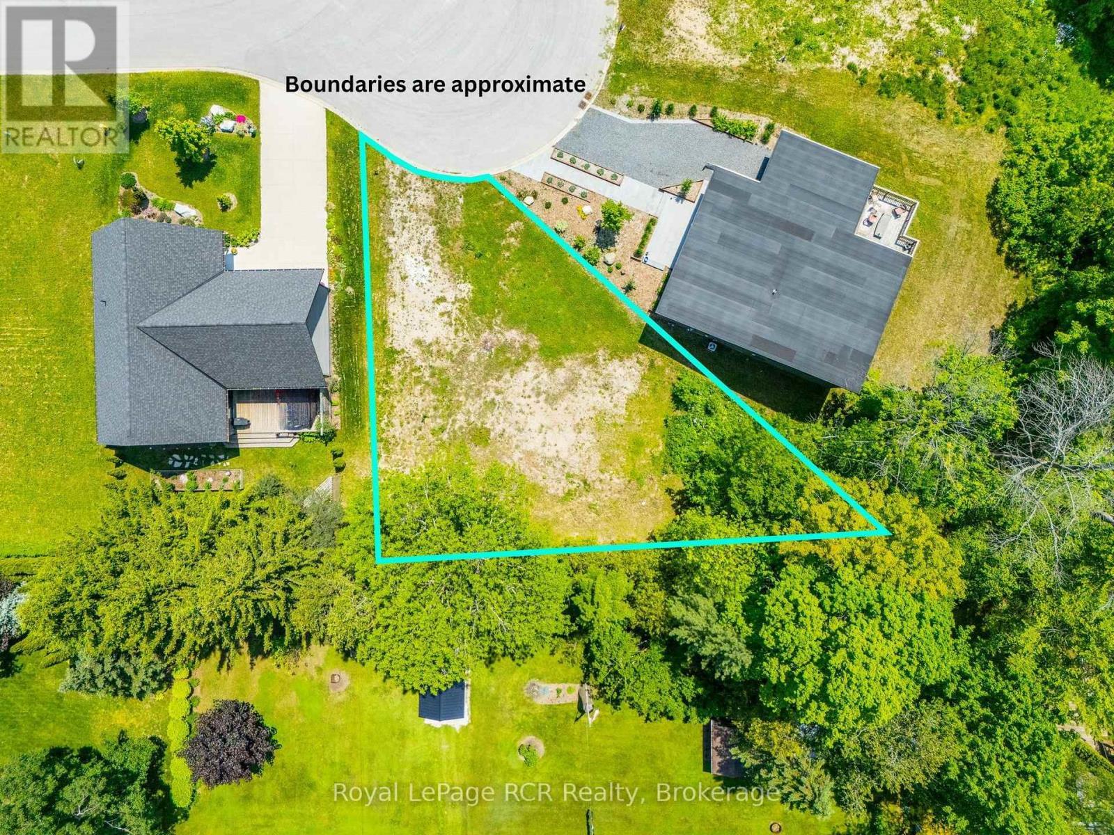 












48 GORDON CRESCENT

,
Meaford,







Ontario
N4L0A9

