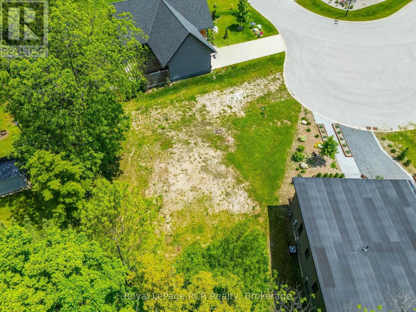 












48 GORDON CRESCENT

,
Meaford,







Ontario
N4L0A9

