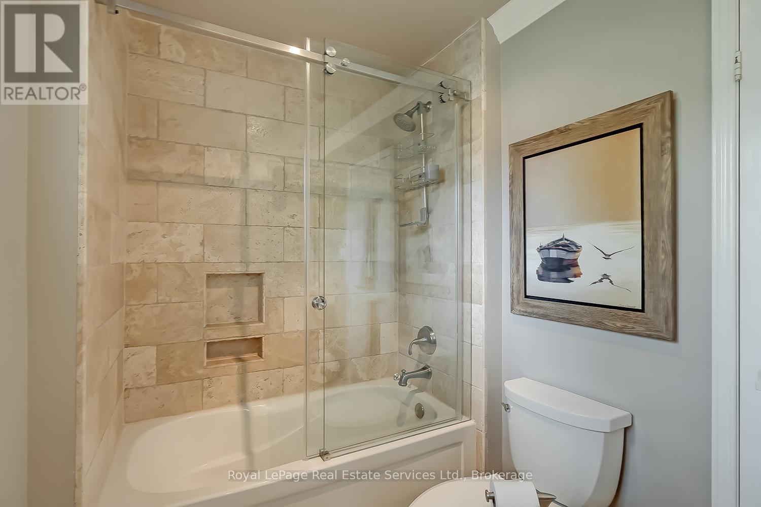 












435 LINDEN LANE

,
Oakville (FA Falgarwood),




Ontario
L6H3K2

