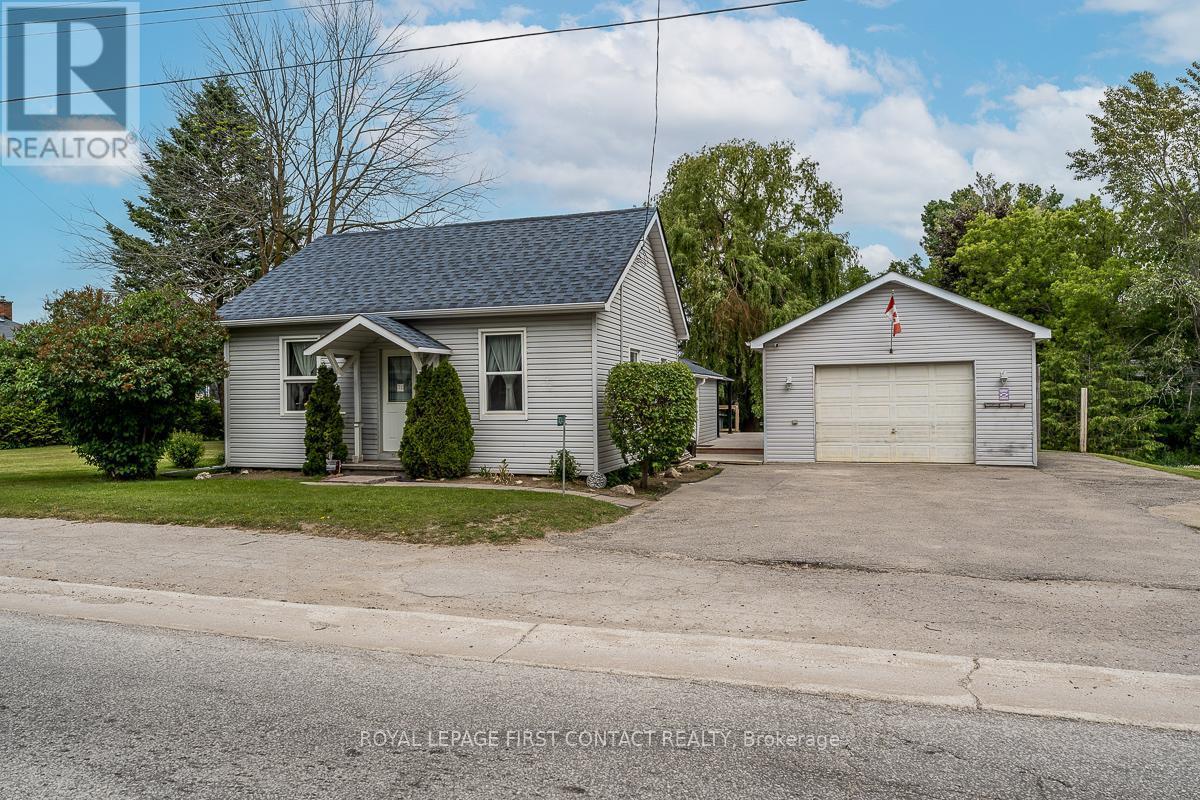 












7424 COUNTY RD 91 ROAD

,
Clearview,




Ontario
L0M1S0


