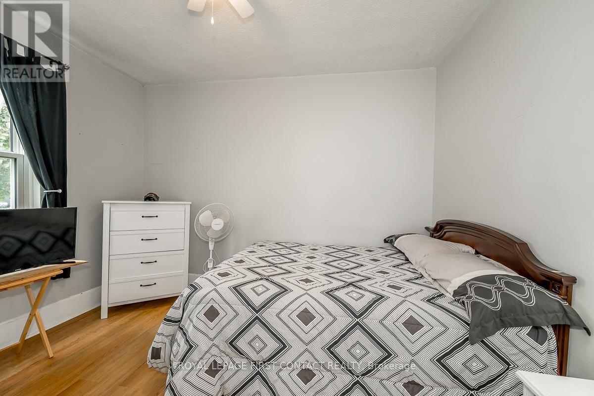 












7424 COUNTY RD 91 ROAD

,
Clearview,




Ontario
L0M1S0

