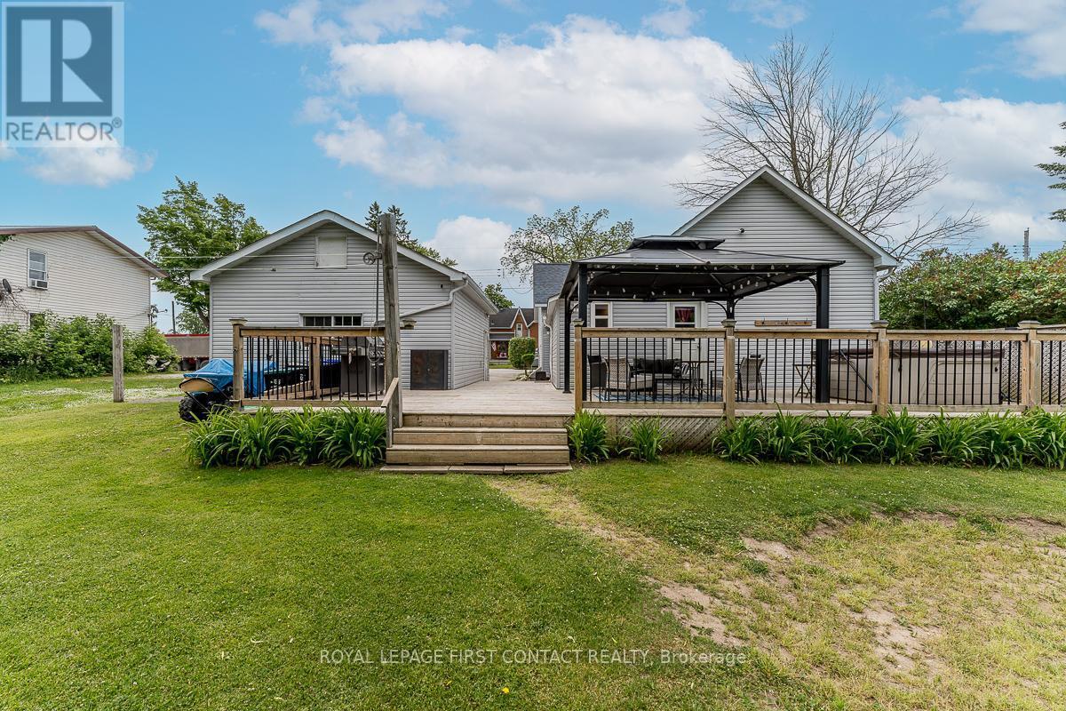 












7424 COUNTY RD 91 ROAD

,
Clearview,




Ontario
L0M1S0

