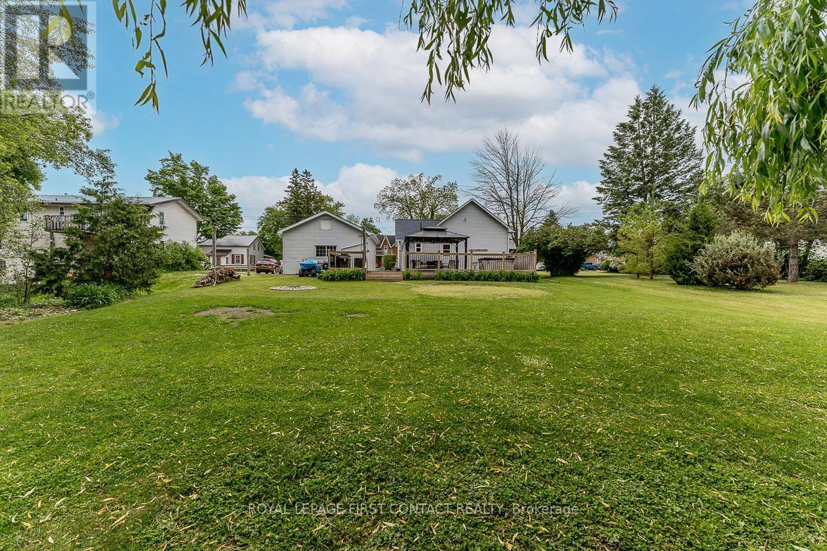 












7424 COUNTY RD 91 ROAD

,
Clearview,




Ontario
L0M1S0

