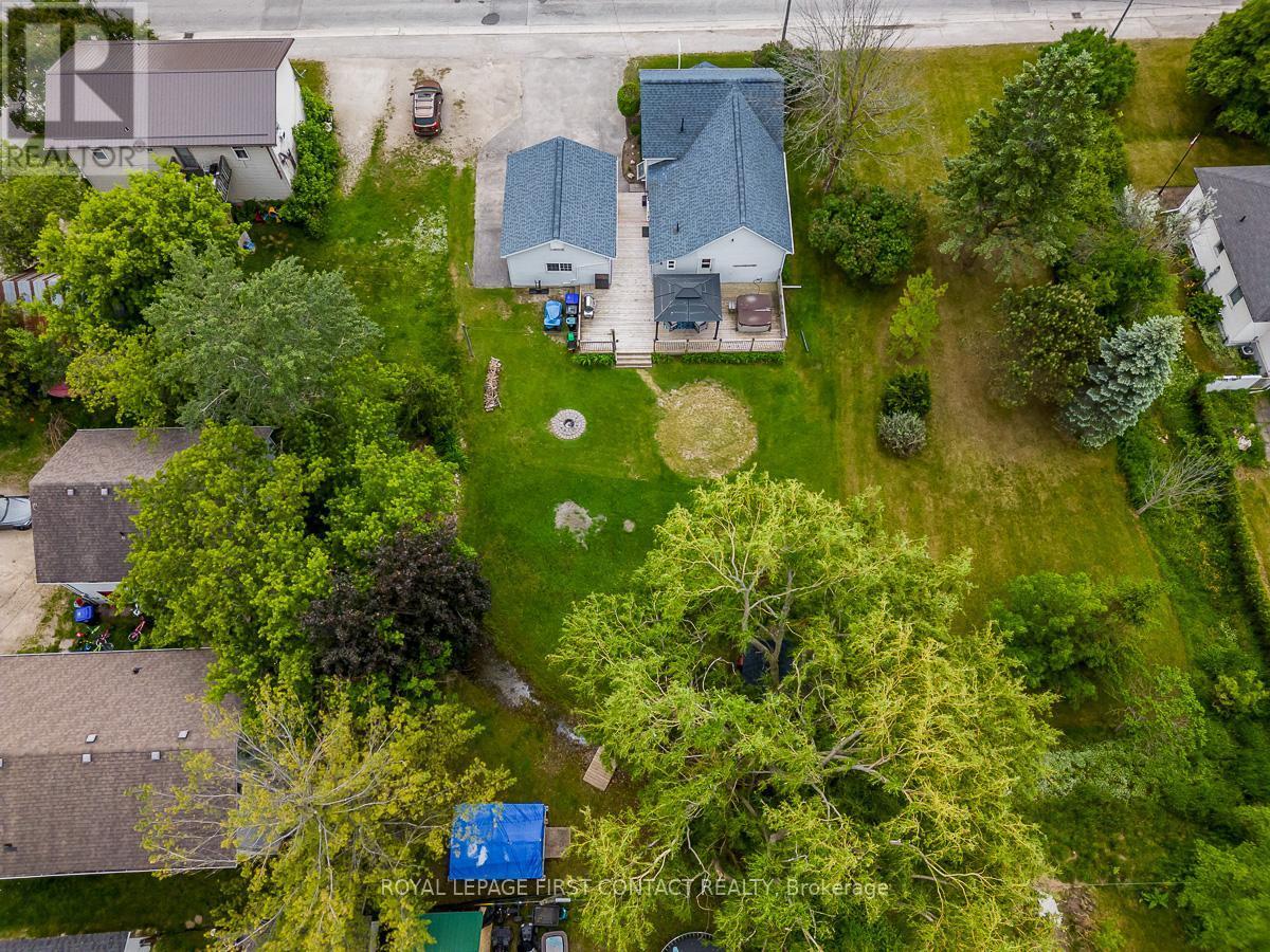 












7424 COUNTY RD 91 ROAD

,
Clearview,




Ontario
L0M1S0

