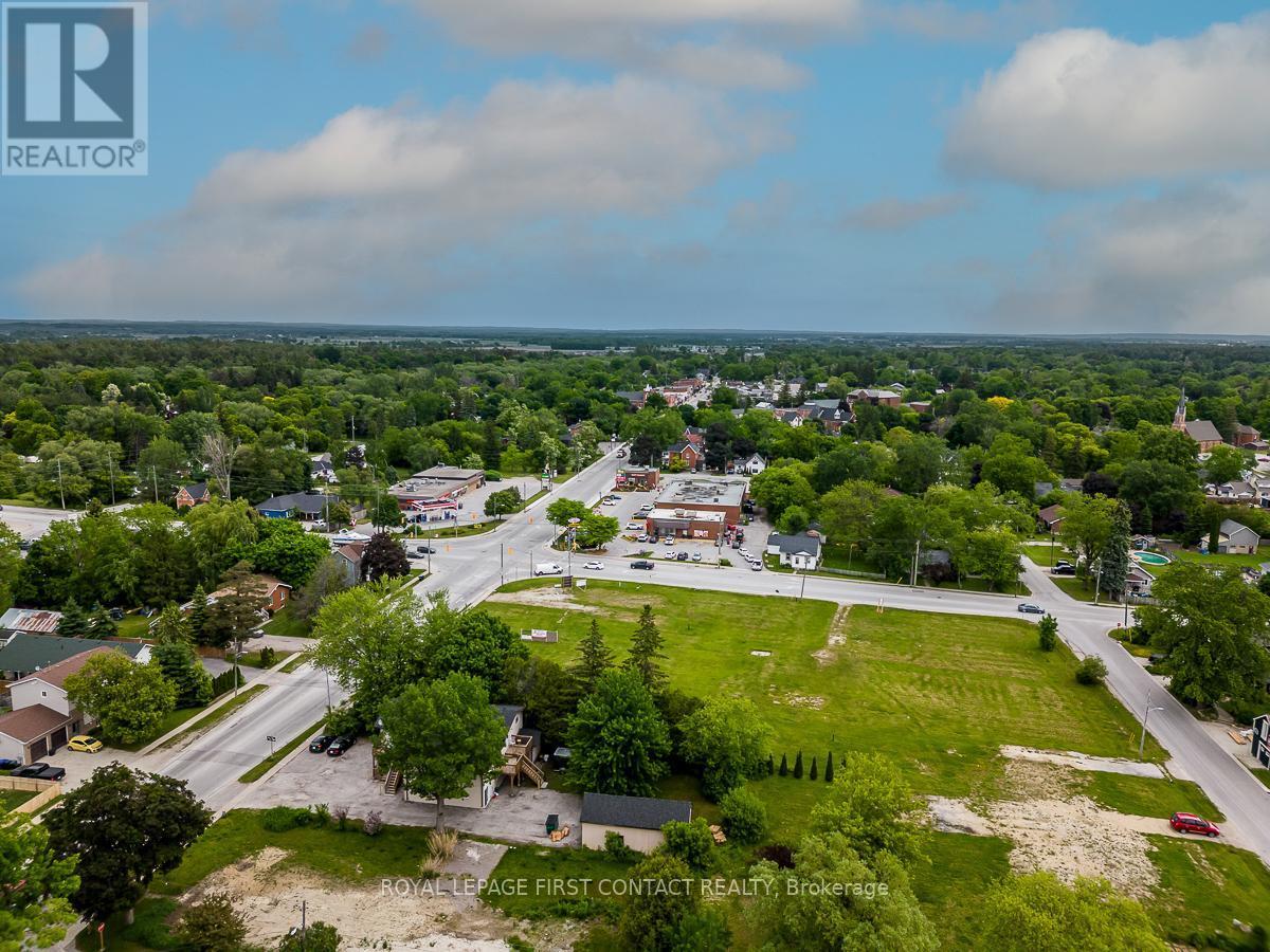 












7424 COUNTY RD 91 ROAD

,
Clearview,




Ontario
L0M1S0

