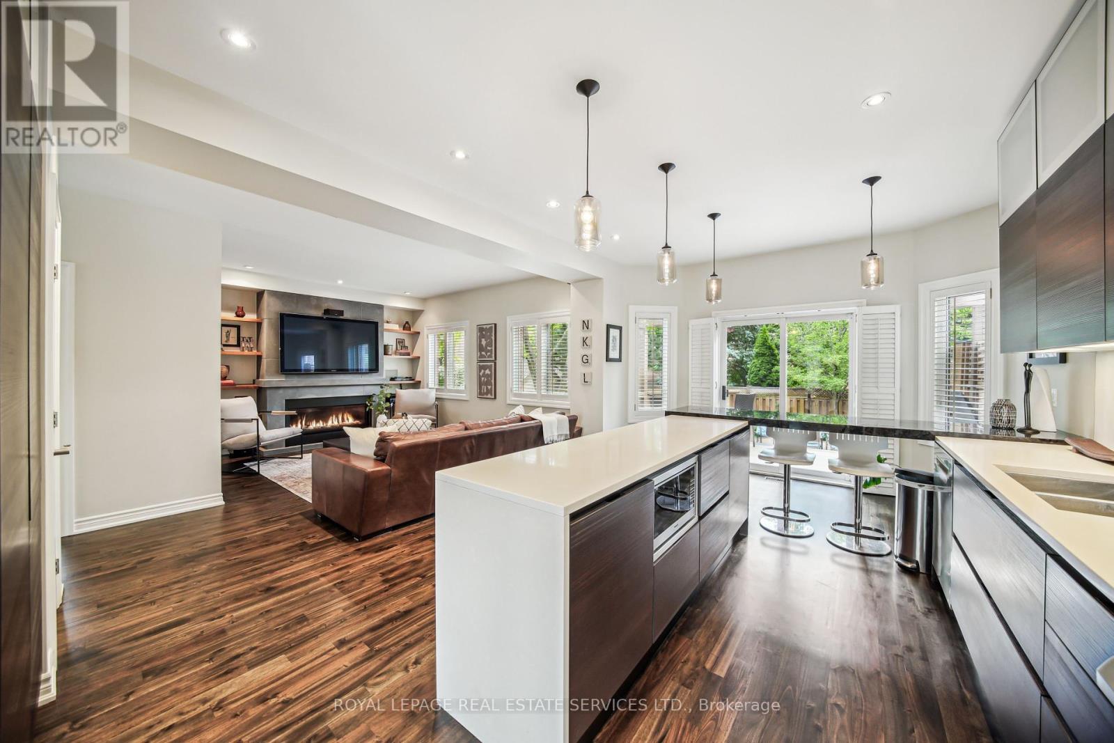 












2114 NIGHTINGALE WAY

,
Oakville,




Ontario
L6M3R5

