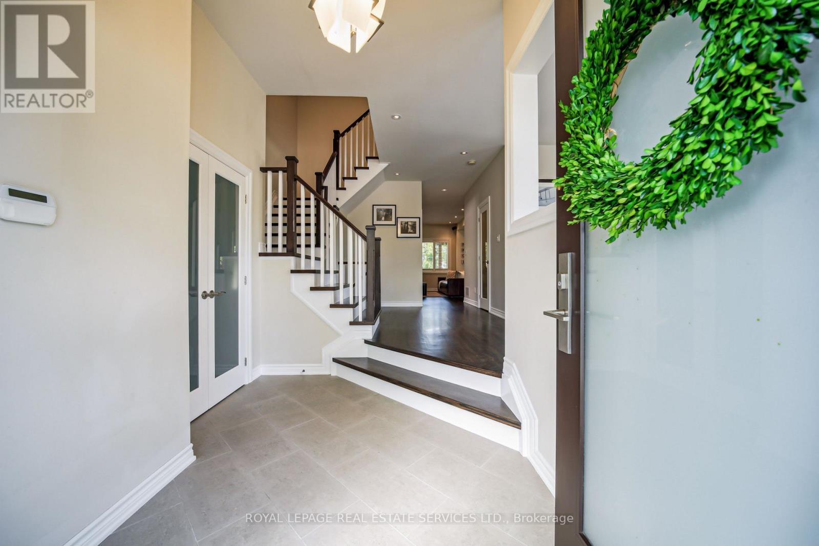 












2114 NIGHTINGALE WAY

,
Oakville,




Ontario
L6M3R5

