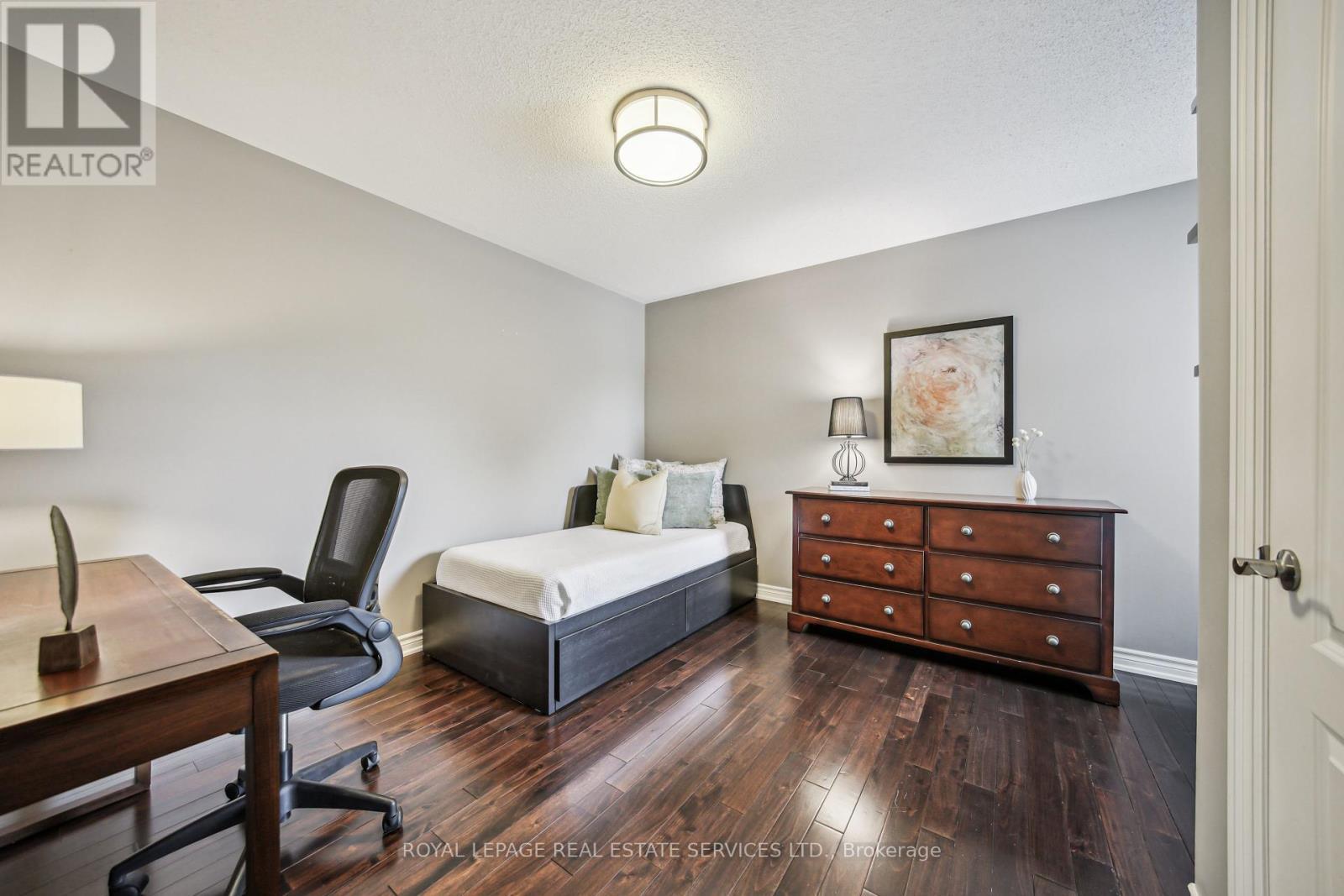 












2114 NIGHTINGALE WAY

,
Oakville,




Ontario
L6M3R5

